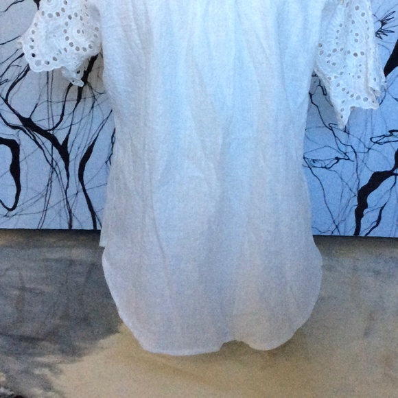 White Button-Down Eyelet Short-Sleeve Blouse - Picture 5 of 5